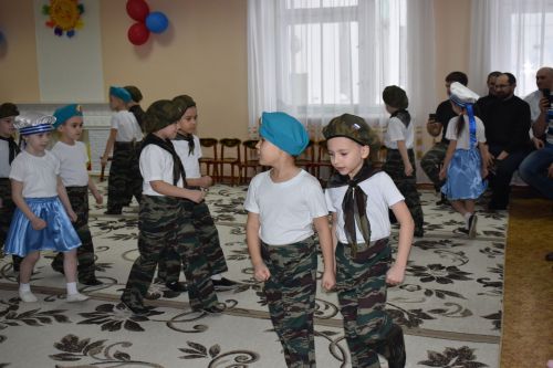 Праздник для пап в детском саду «Солнышко»