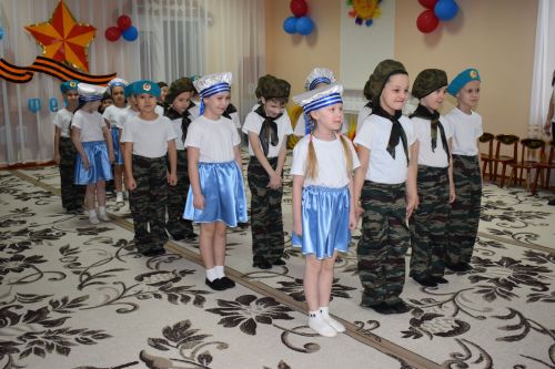 Праздник для пап в детском саду «Солнышко»