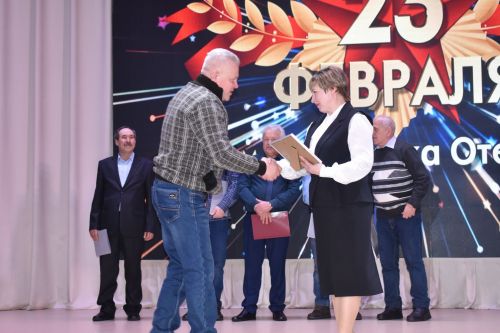 В Культурном центре «Чулман-Су» ко дню защитника Отечества прошёл концерт