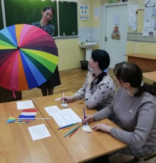 Лиана Николаевна -  учитель иностранных языков в школе №2: «Изучение языков – расширение кругозора, свобода общения…»