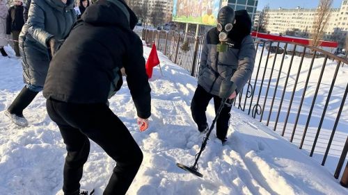 Сотрудники КЦ «Чулман-Су» провели с молодежью военно-патриотическую квест-игру «Рубеж»