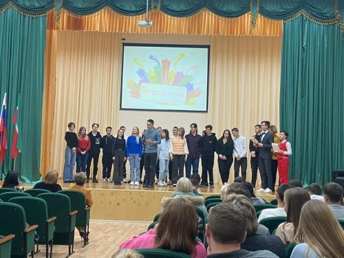 В камполянской школе №1 прошел вечер встречи выпускников