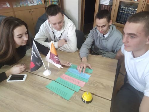 В камполянской библиотеке для студентов колледжа провели игру «Битва умов»