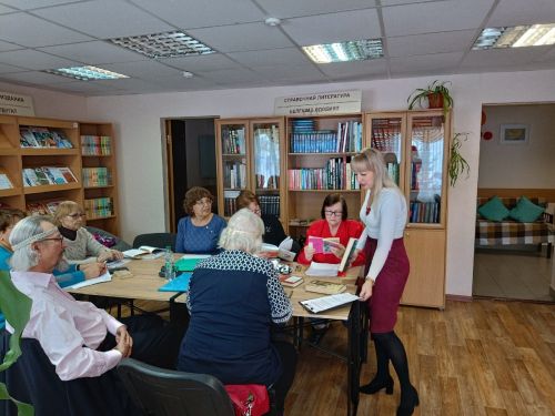 В камполянском клубе  «Общение без границ» прошло занятие, посвященное Международному женскому дню