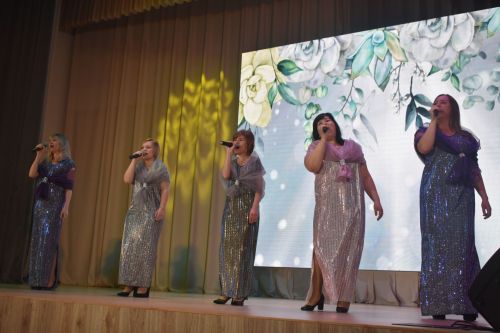 Весенний праздник для милых дам в Камских Полянах