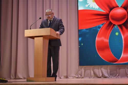 Весенний праздник для милых дам в Камских Полянах