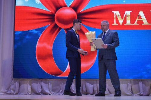 Весенний праздник для милых дам в Камских Полянах