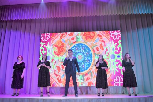 Весенний праздник для милых дам в Камских Полянах