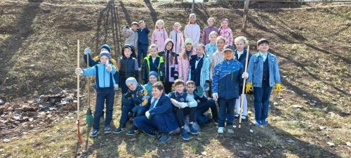 В Камских Полянах продолжается очистка территорий