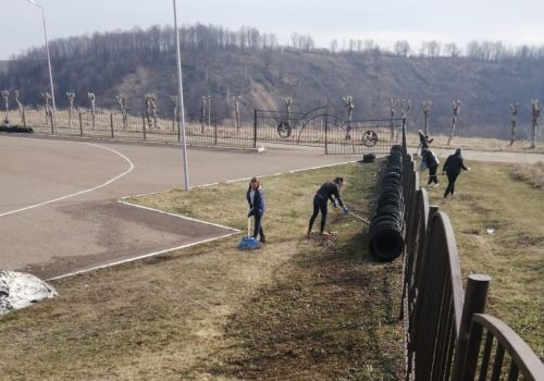 Работники ЦДТ «Радуга» приняли участие в общегородском среднике
