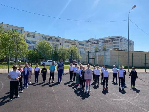 В камполянской школе № 2 прошел урок по теме «ГТО- путь к здоровью»