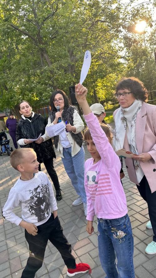 В сквере «Молодежный» состоялась праздничная программа, посвященная Международному Дню семьи