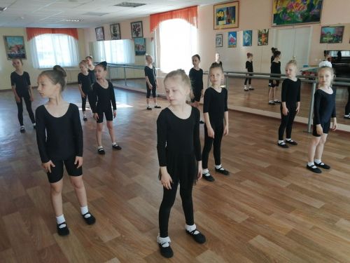 В группах образцового хореографического коллектива «Импульс» начались экзамены