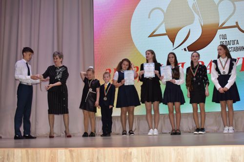 Педагоги камполянской школы № 2 подвели итоги учебного года