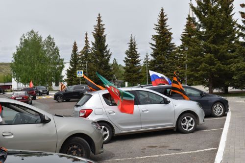 Камполняцы совершили автопробег Дня Победы
