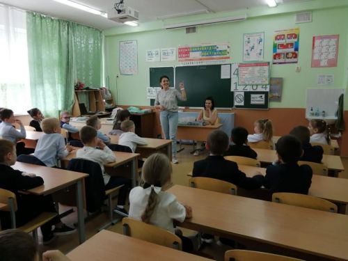 В камполянской школе №1 для учеников прошла увлекательная встреча