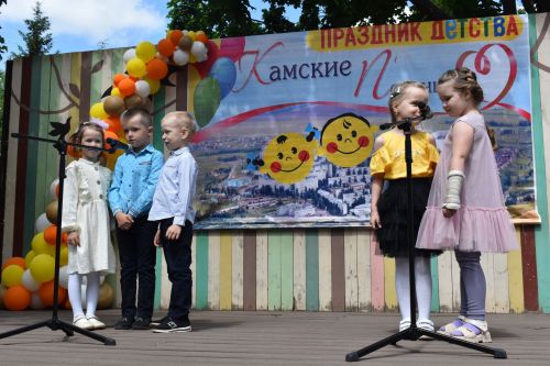 В детских садах Камских Полян прошли праздничные мероприятия