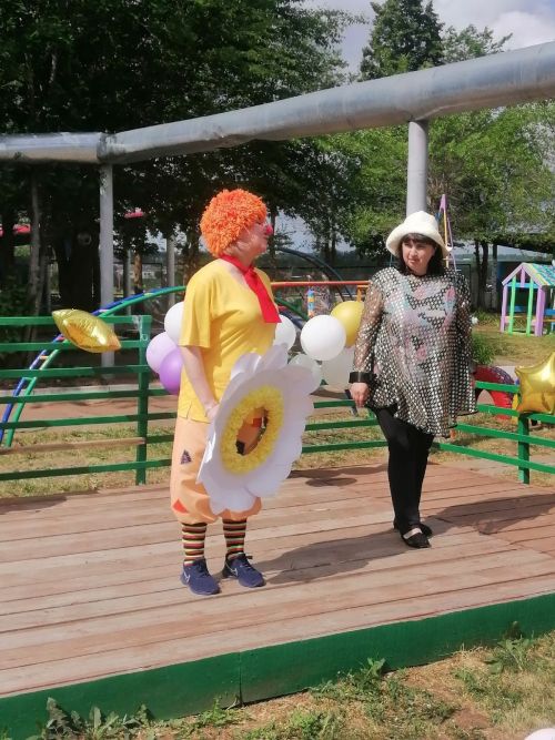 В детских садах Камских Полян прошли праздничные мероприятия