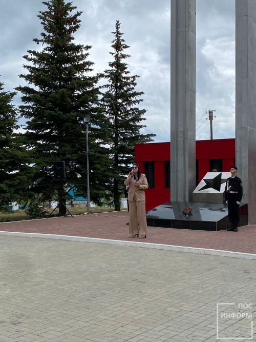 В Камских Полянах население пришло на митинг, посвященный Дню памяти и скорби