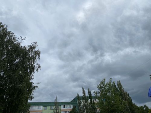 Синоптики предупредили о грозе и ветре в Татарстане