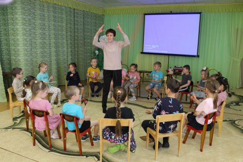 В детском саду «Золотая рыбка» прошел Международный праздник балалайки