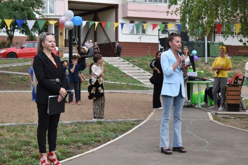 Праздник двора отметили жители Камских Полян