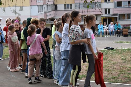 Праздник двора отметили жители Камских Полян