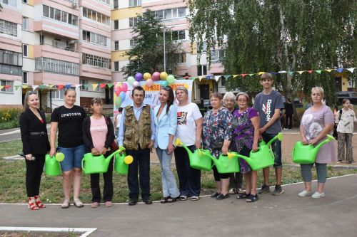 Праздник двора отметили жители Камских Полян