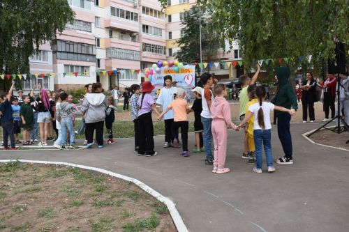 Праздник двора отметили жители Камских Полян