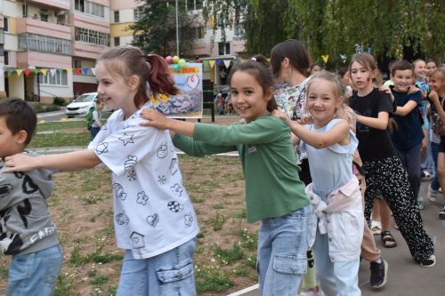 Праздник двора отметили жители Камских Полян