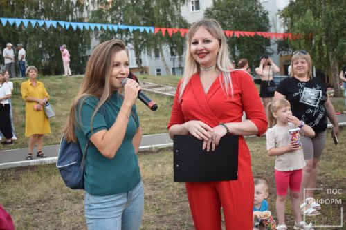Добрый праздник «День двора» во втором микрорайоне