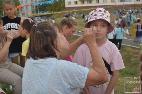 Добрый праздник «День двора» во втором микрорайоне