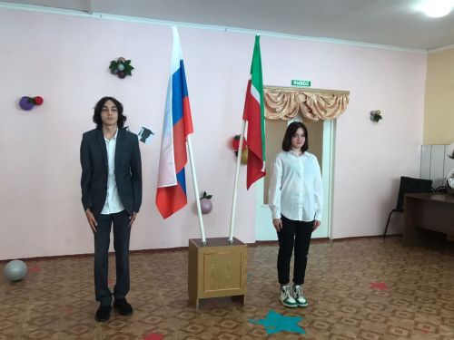 В Камско-Полянском филиале «Нижнекамский многопрофильный колледж» состоялась торжественная линейка