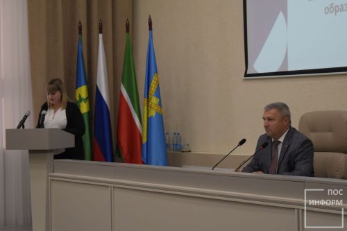 В Камских Полянах состоялась 27 сессия совета муниципального образования