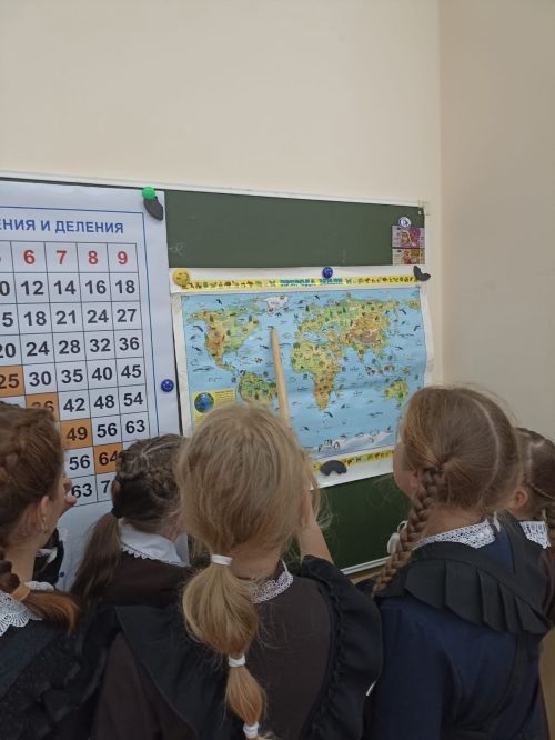 В камполянской школе № 1 прошёл традиционный урок «Разговор о важном»