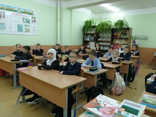 В камполянской школе № 1 прошёл традиционный урок «Разговор о важном»