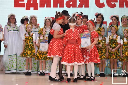 В Камских Полянах состоялся фестиваль национальных культур «Единая семья - Россия»