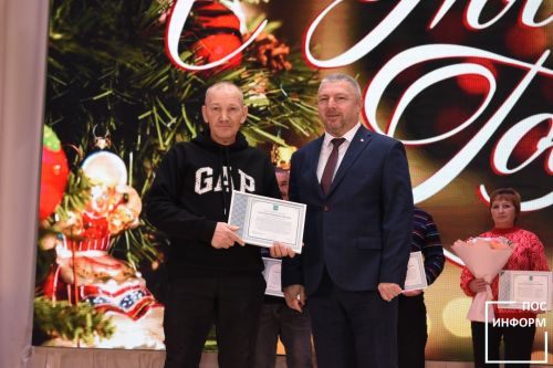 Для жителей Камских Полянах состоялся новогодний концерт