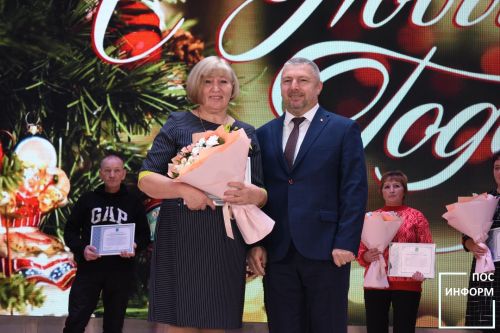 Для жителей Камских Полянах состоялся новогодний концерт