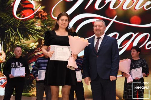 Для жителей Камских Полянах состоялся новогодний концерт