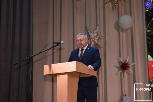 Для жителей Камских Полянах состоялся новогодний концерт
