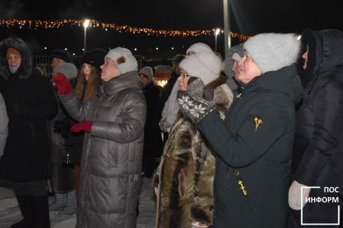 В Камских Полянах зажглась главная ёлка