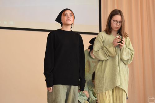 Для школьников выступили участники агитпохода «Марш Памяти»