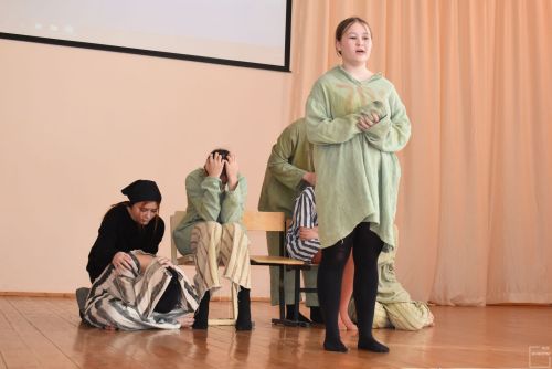 Для школьников выступили участники агитпохода «Марш Памяти»