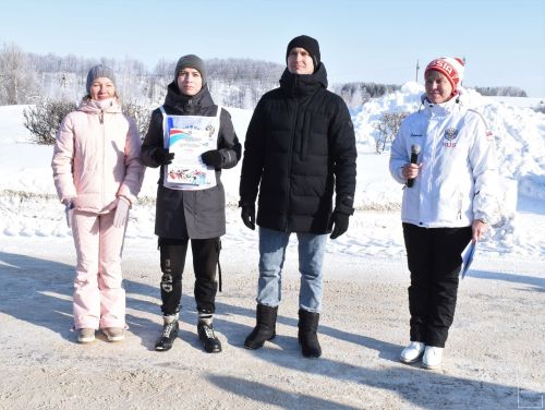 Жители Камских Полян приняли участие в массовом забеге по лыжным гонкам «Лыжня Камских Полян — 2024» (Фоторепортаж)