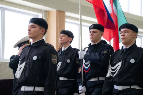 В школе № 1 прошел зональный этап смотра-конкурса строя и песни