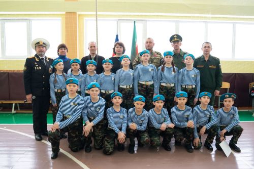 В школе № 1 прошел зональный этап смотра-конкурса строя и песни