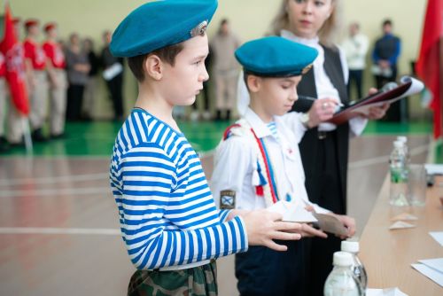 В школе № 1 прошел зональный этап смотра-конкурса строя и песни