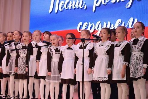 В Камских Полянах прошёл фестиваль патриотической песни