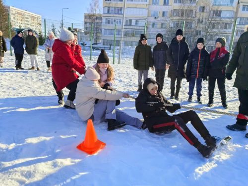 Ученики камполянской школы № 2 приняли участие в весёлых стартах